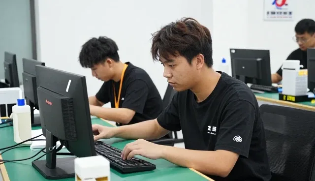 账号代运营满足复杂环境应用需求